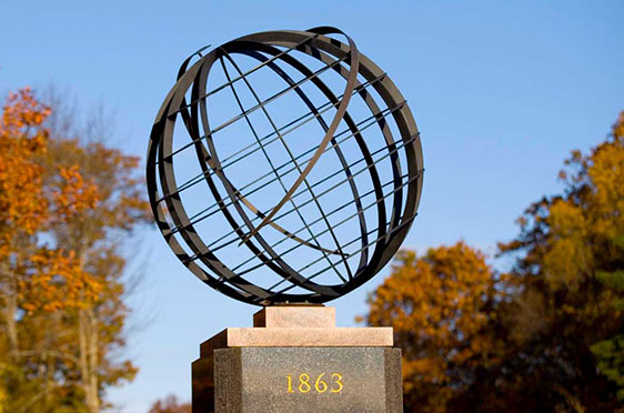The entrance globe at 鶹Ӱ.